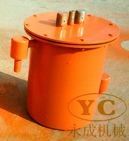 结合井下使用情况生产的负压自动放水器